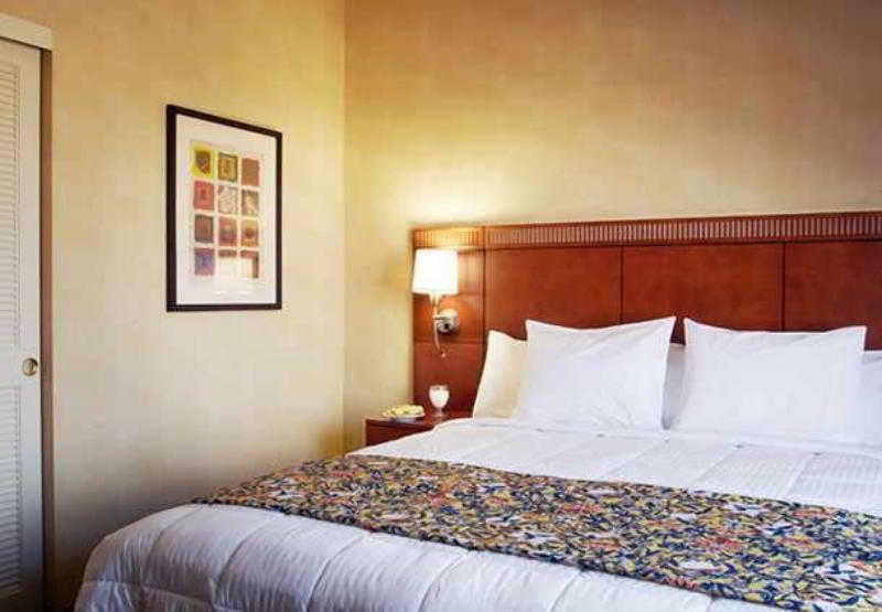 คอร์ตยาร์ด เวนจูรา ซิมีวัลเล่ย์ Hotel ซิมิวัลเลย์ ห้อง รูปภาพ