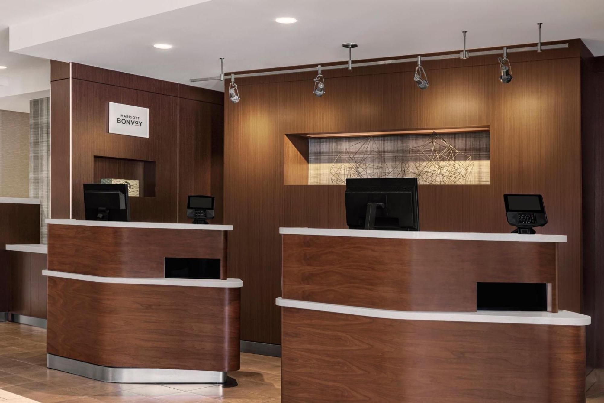 คอร์ตยาร์ด เวนจูรา ซิมีวัลเล่ย์ Hotel ซิมิวัลเลย์ ภายนอก รูปภาพ