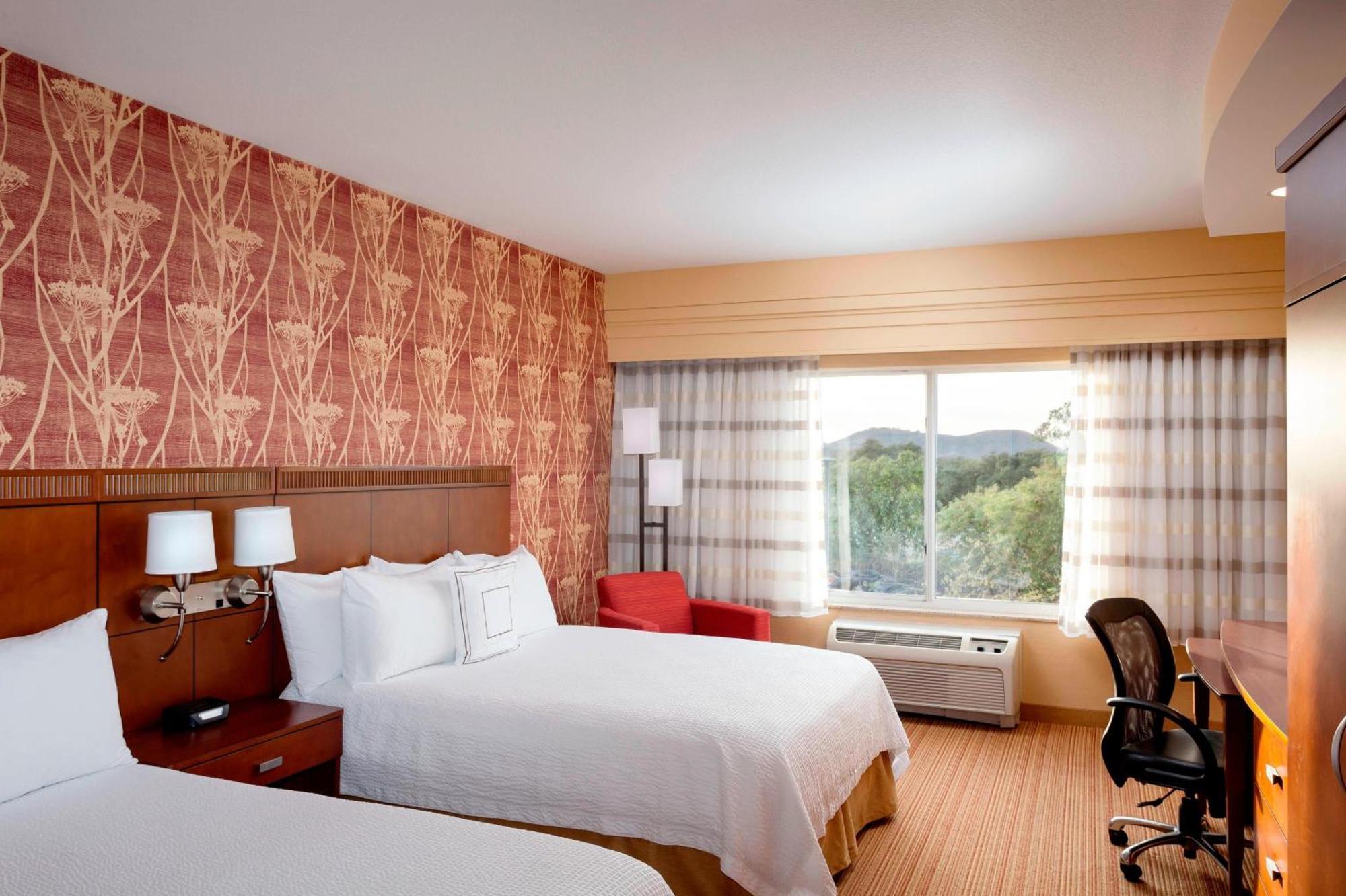 คอร์ตยาร์ด เวนจูรา ซิมีวัลเล่ย์ Hotel ซิมิวัลเลย์ ภายนอก รูปภาพ