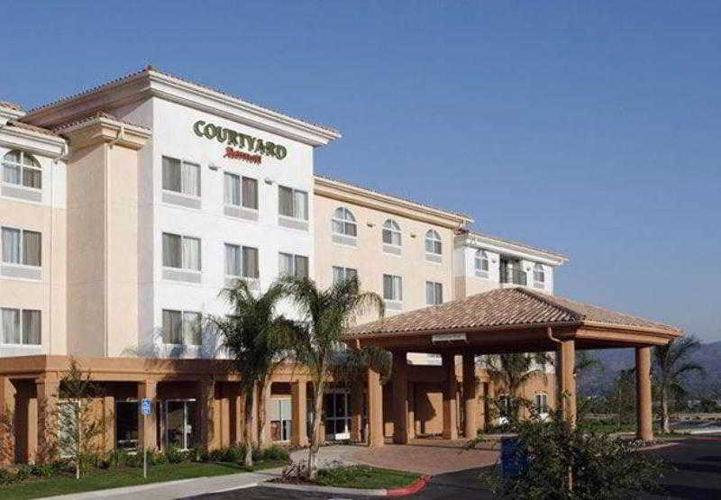 คอร์ตยาร์ด เวนจูรา ซิมีวัลเล่ย์ Hotel ซิมิวัลเลย์ ภายนอก รูปภาพ